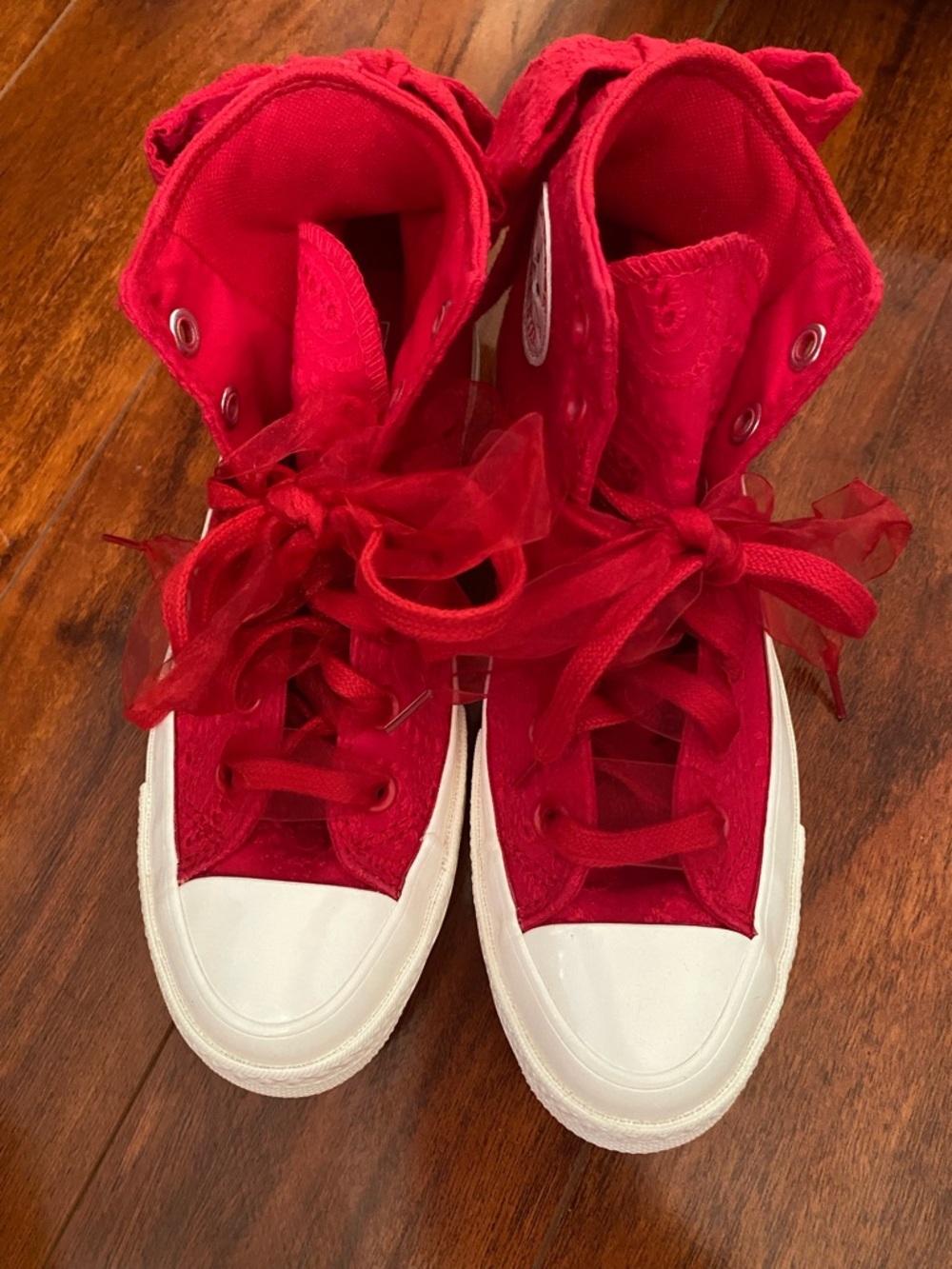 Converse Red High-Top Sneakers with embroidered paisley Lace Bow - Picture 2 of 5